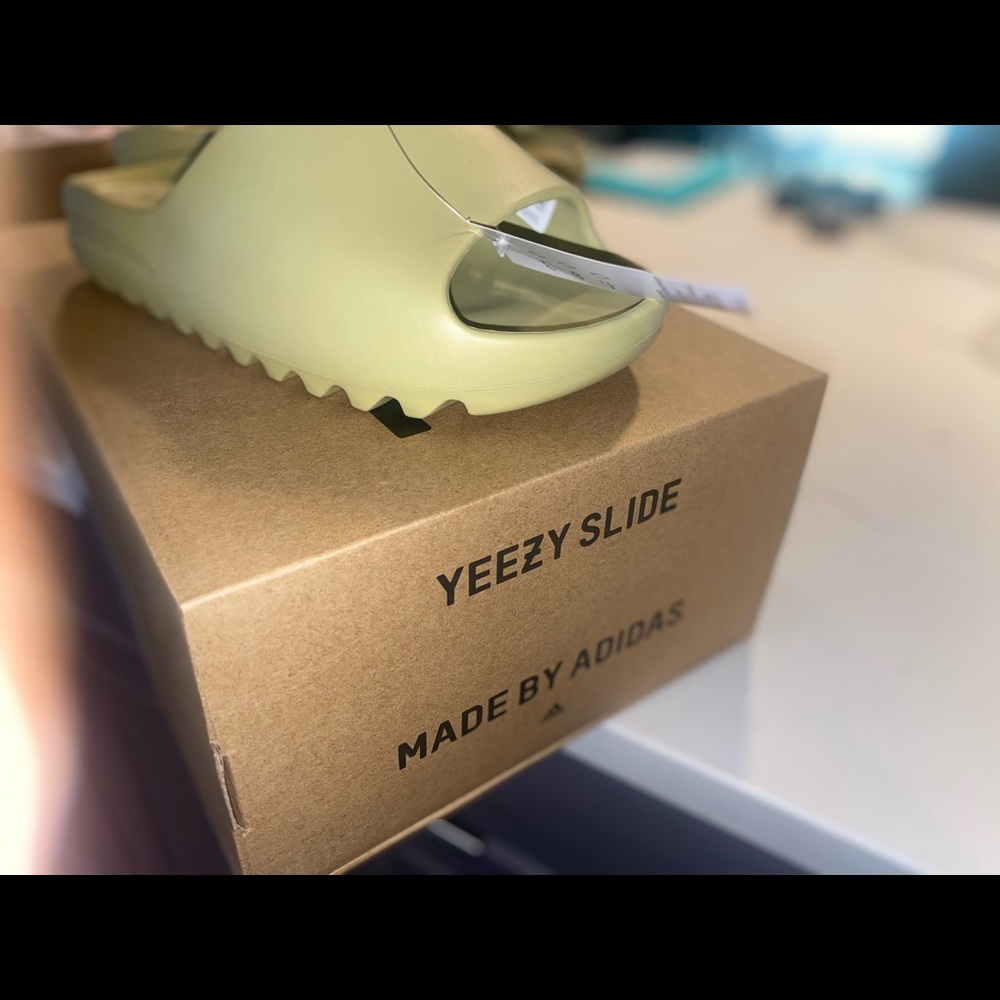 Yeezy Slides
